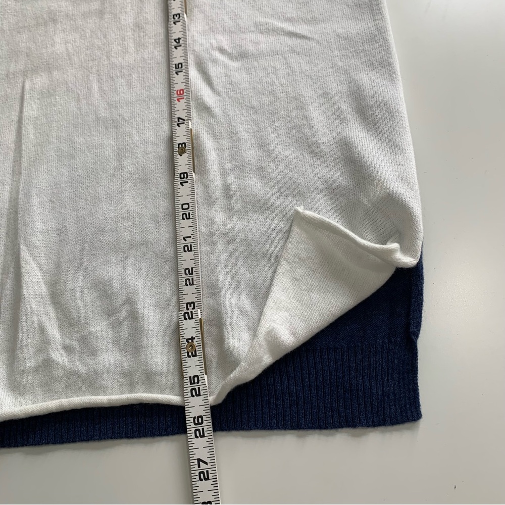 Colorblock Crew Neck Sweater - Picture 7 of 10